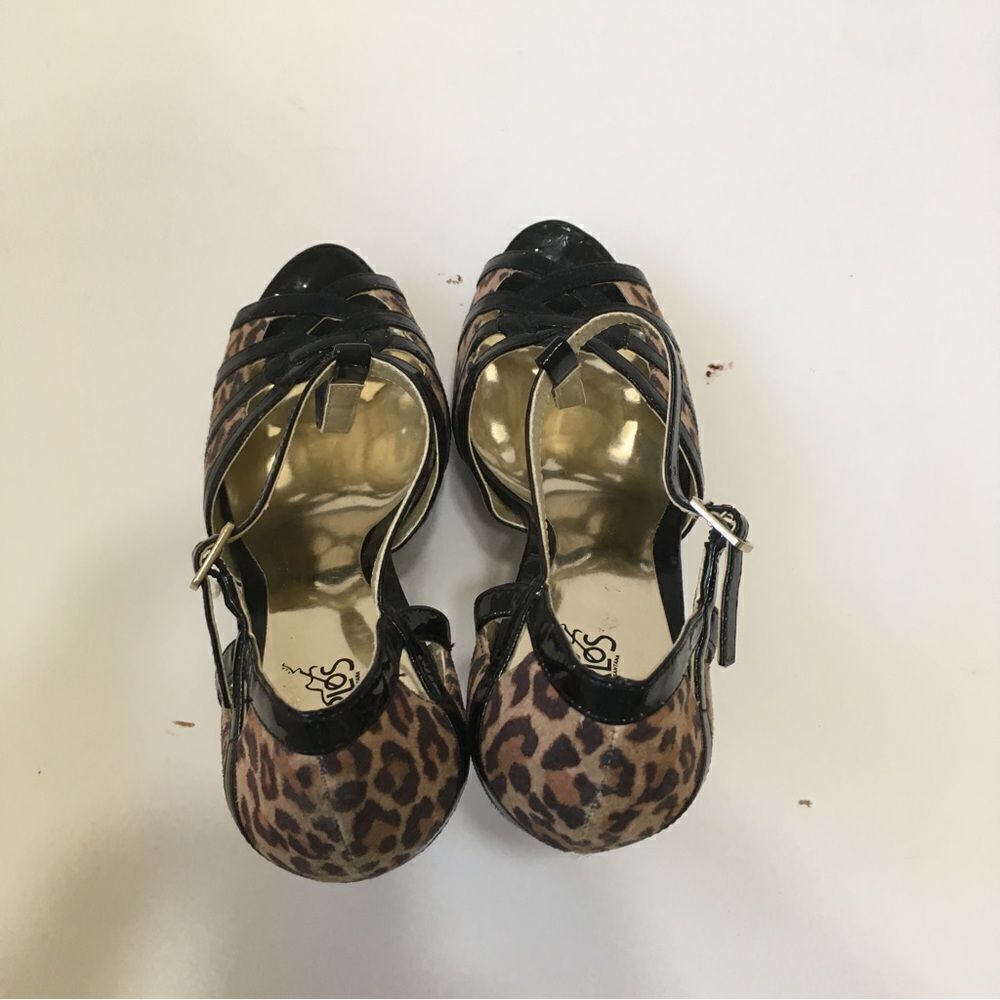 Carlos By Carlos Santana Leopard Print Heels - image 4